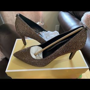 Brand New in box Micheal Kors Pumps